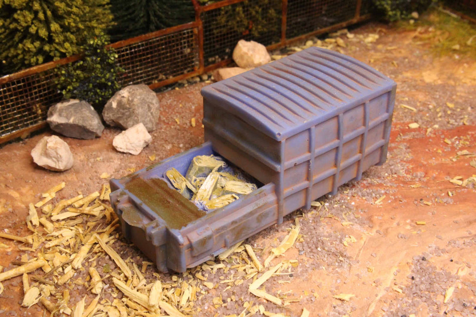 Presscontainer with old paper - H0 Scale