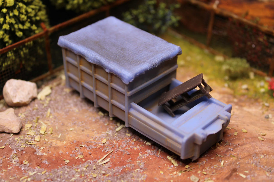 Empty Presscontainer with a cover - H0 Scale