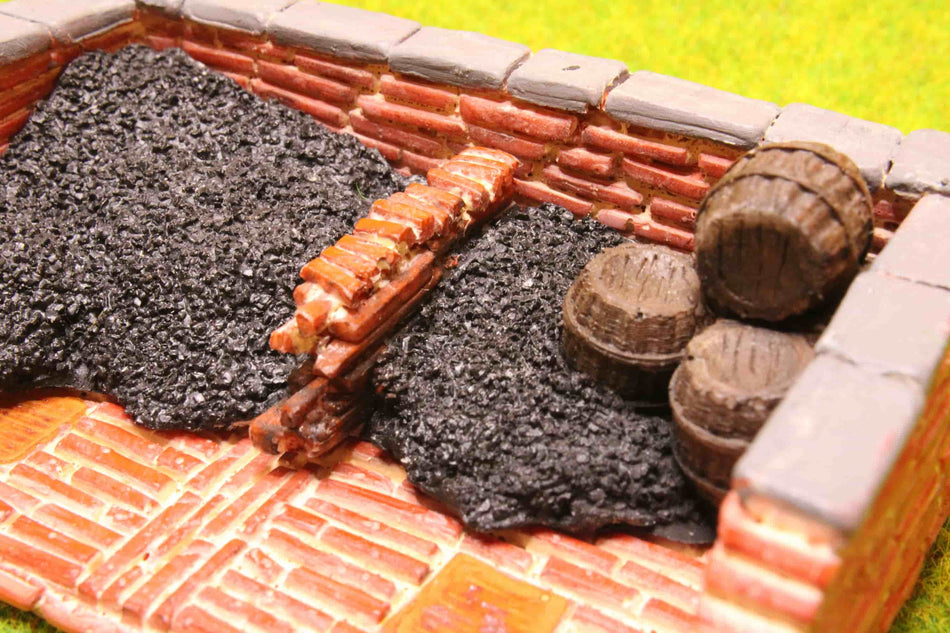 Brickwork Coal Storage With Coal and Barrels- H0 Scale