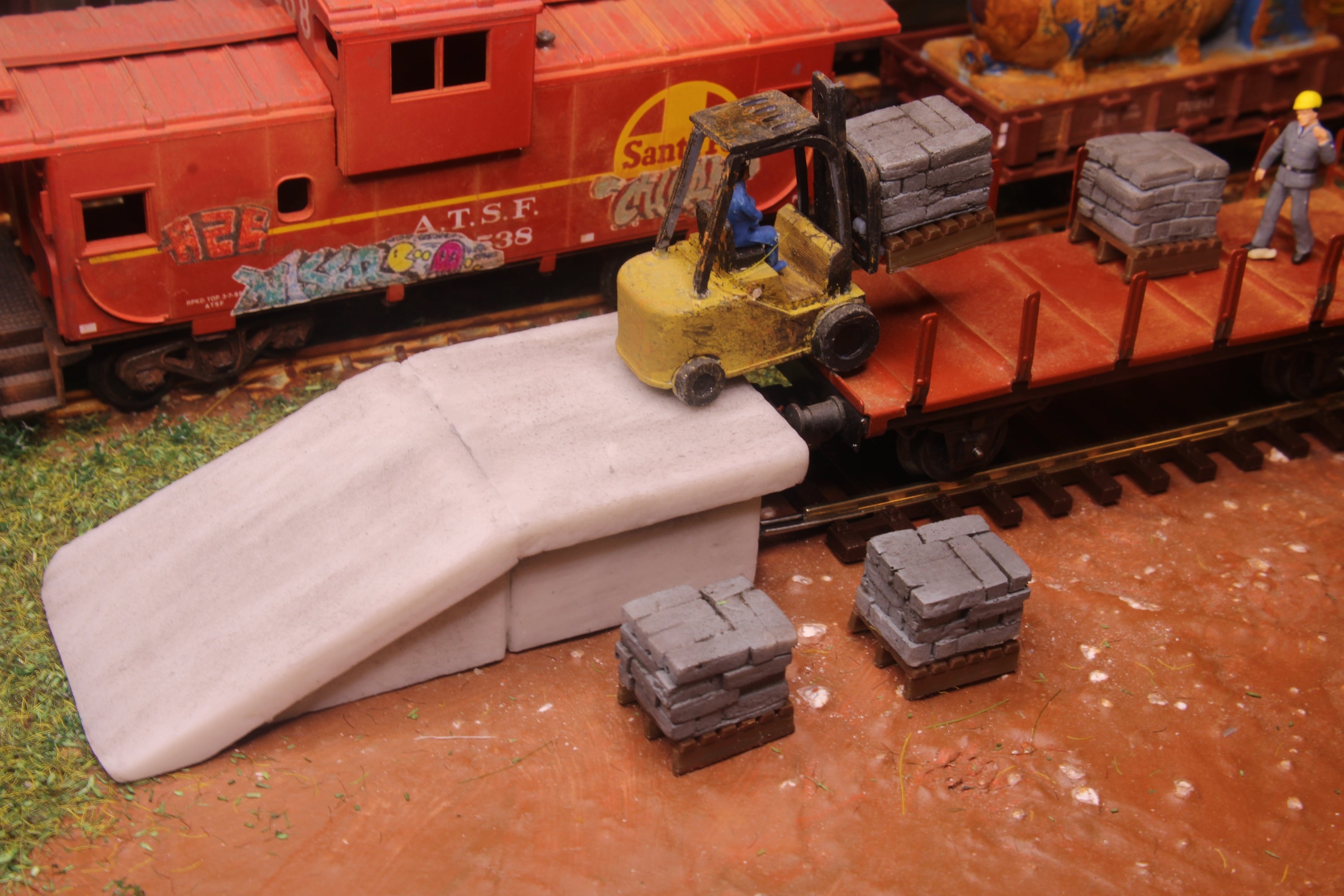 Small Loading Ramp for train- H0 Scale – Feisters Miniatures