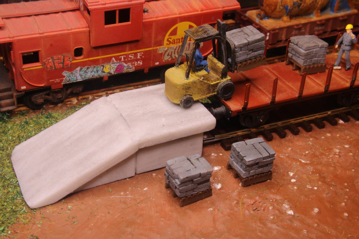 Model Train Ramps Small Loading Ramp for train- H0 Scale – Feisters Miniatures