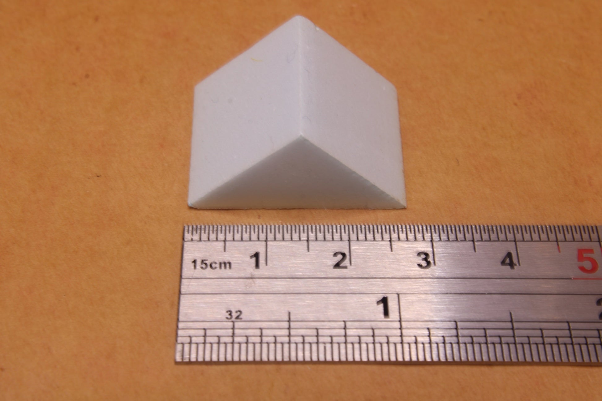 Foam Block 20x20x20mm Triangular Top (10pcs) - XPS – Feisters Miniatures
