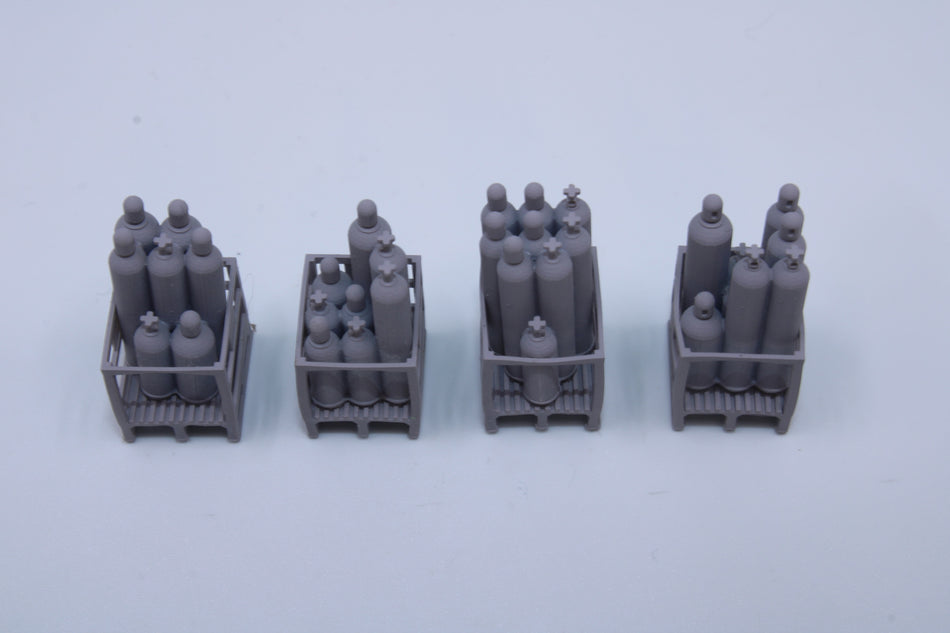Gas Bottles on Pallets – Set of 4 - HO scale